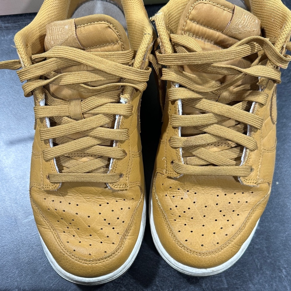 Nike Women's Low-Top Sneakers in Wheat Tan - Picture 2 of 8